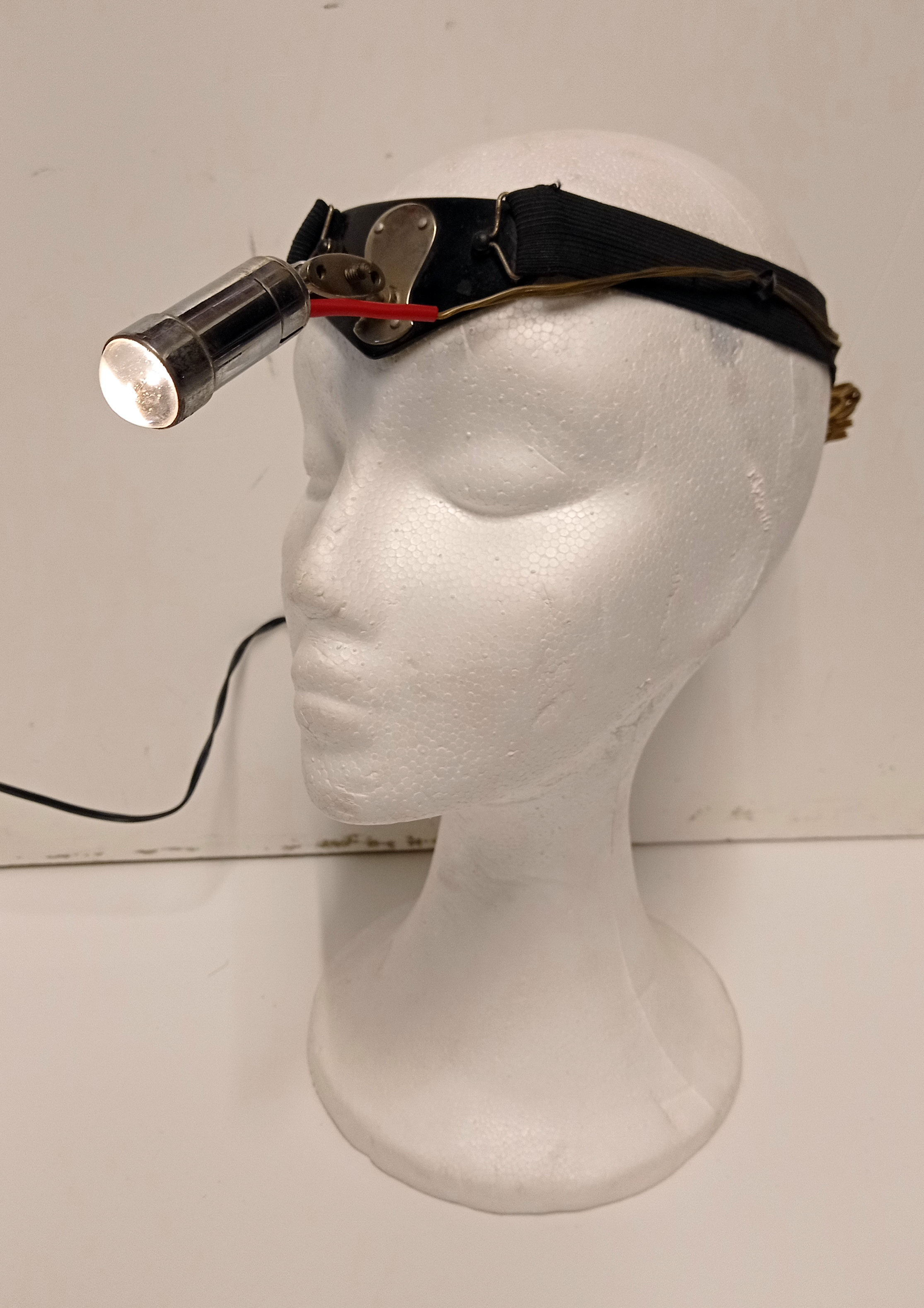 luz frontal medico 3 funciona 1u.